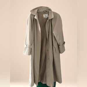 Classic London Fog Beige Outerwear vintage